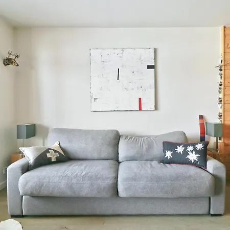 Apartment In The Center Of Crans-montana, Charming And Comfortable *